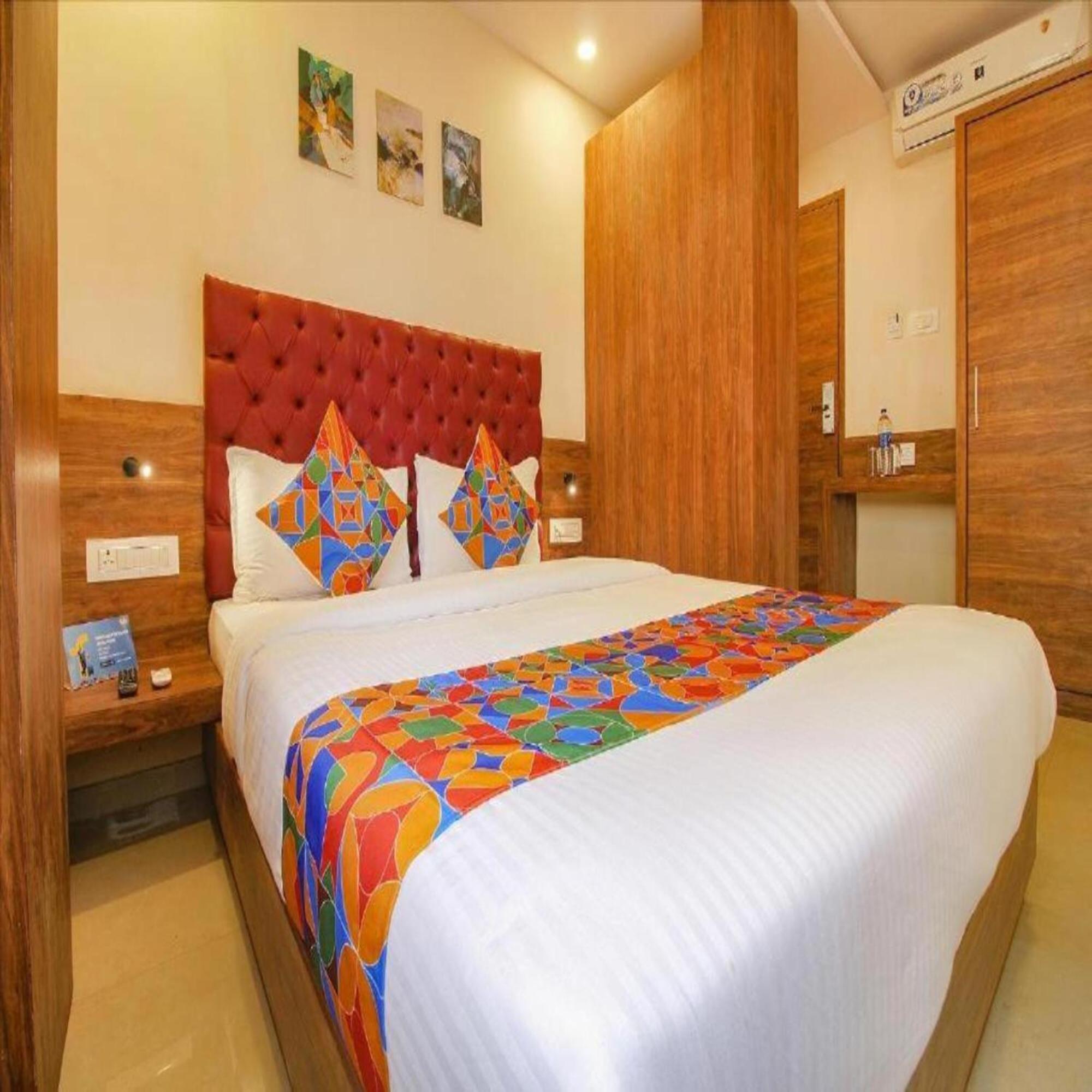 Hotel Elegant - Mohammed Ali Road Bombaj Exteriér fotografie