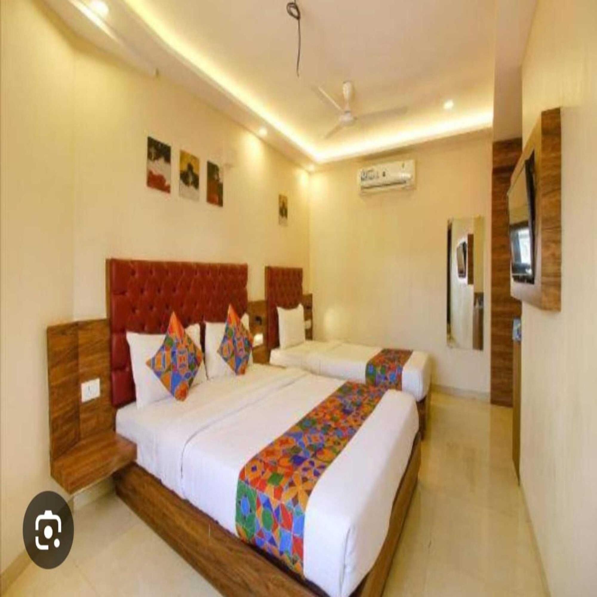 Hotel Elegant - Mohammed Ali Road Bombaj Exteriér fotografie