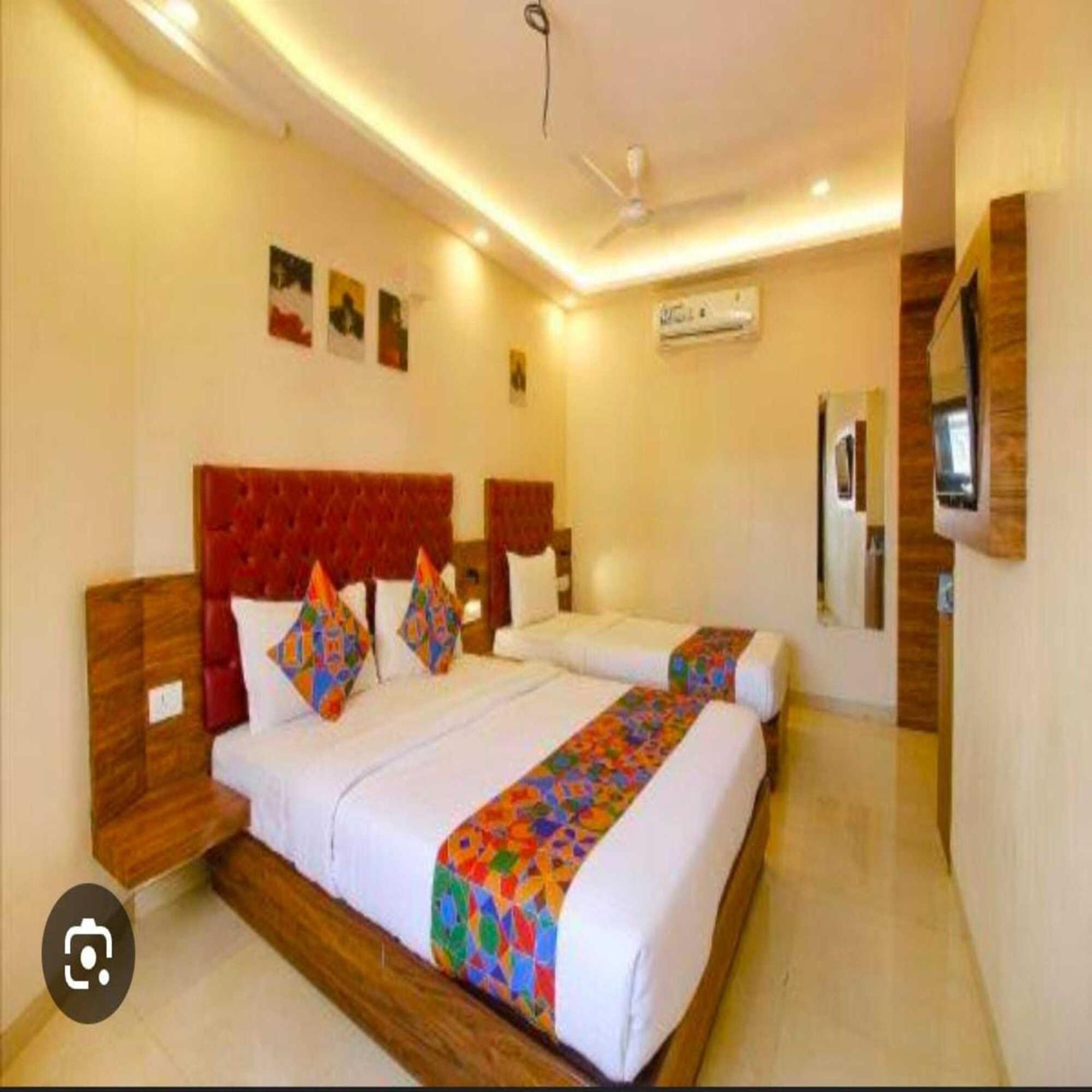 Hotel Elegant - Mohammed Ali Road Bombaj Exteriér fotografie