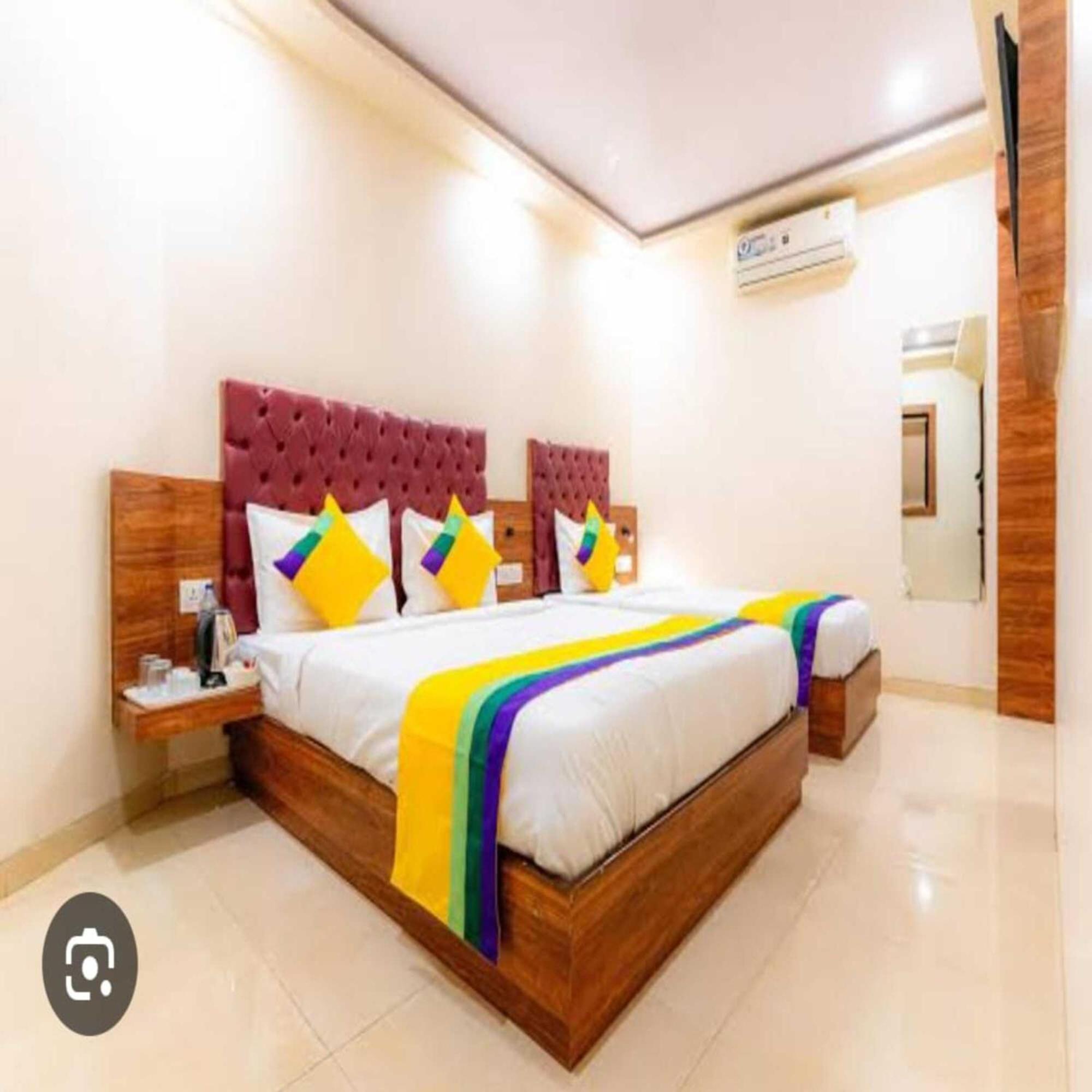 Hotel Elegant - Mohammed Ali Road Bombaj Exteriér fotografie