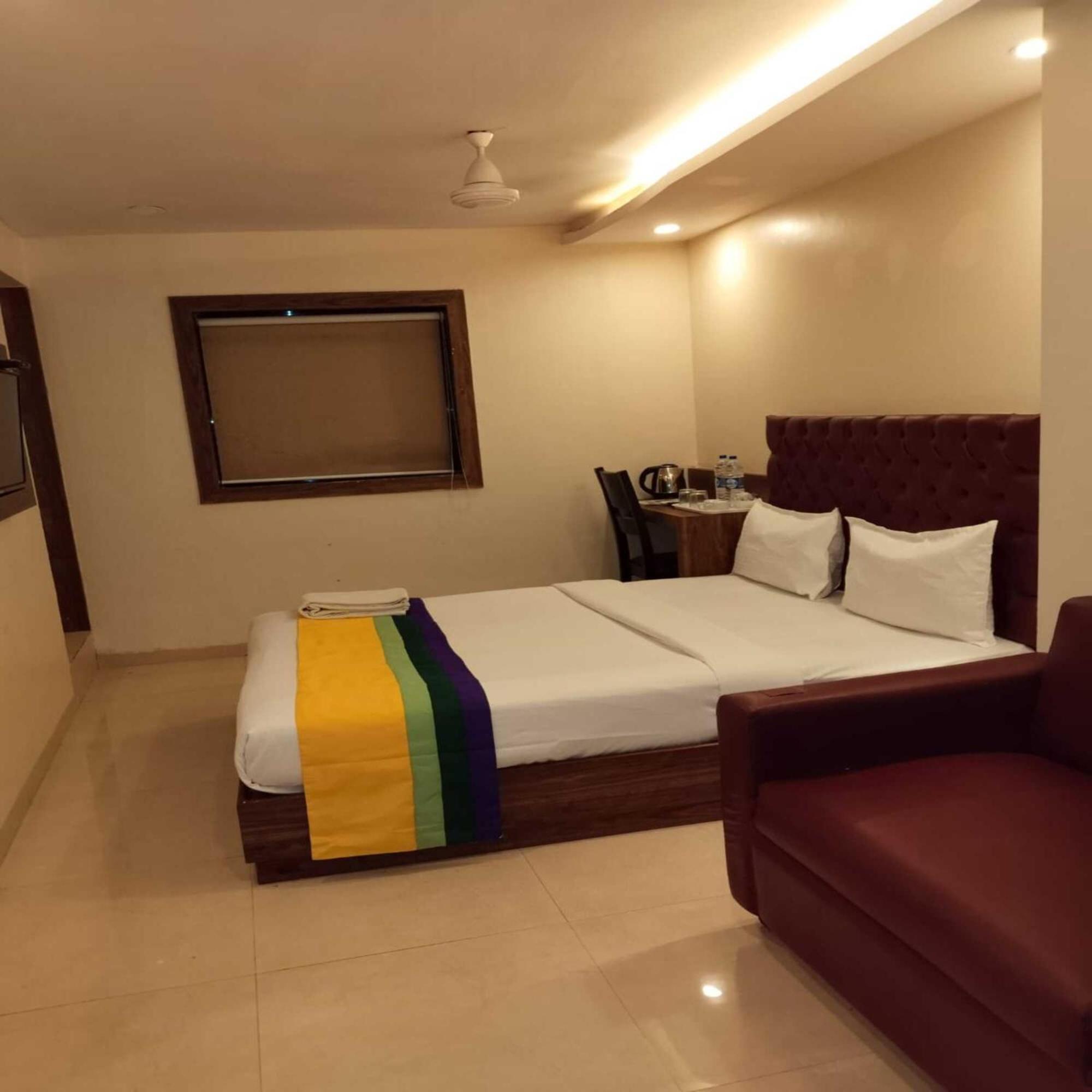 Hotel Elegant - Mohammed Ali Road Bombaj Exteriér fotografie